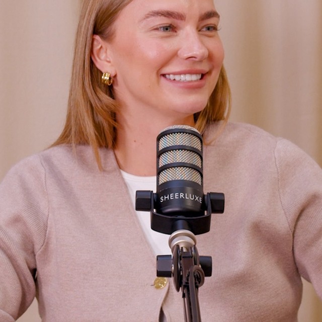 This is Hollywood’s latest ‘It’ couple – do you think they suit each other? Tap the link in 