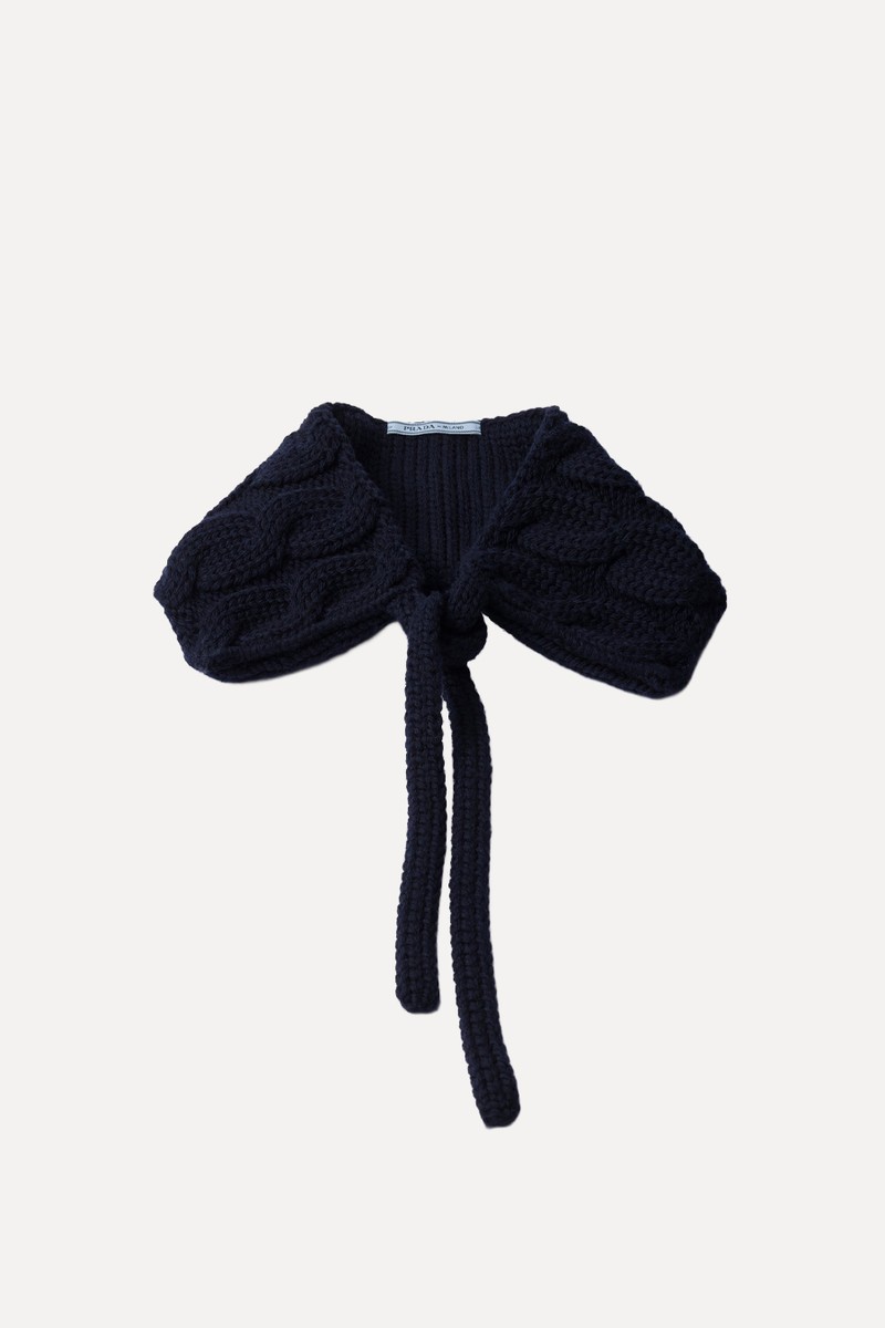 Cable-Knit Wool Collar