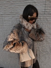 11 Chic Influencers To Follow This Year 