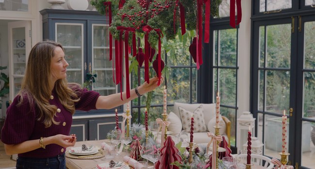  An Interior Designer’s Christmas Home Tour: Festive Decorating Ideas & Styling Tips