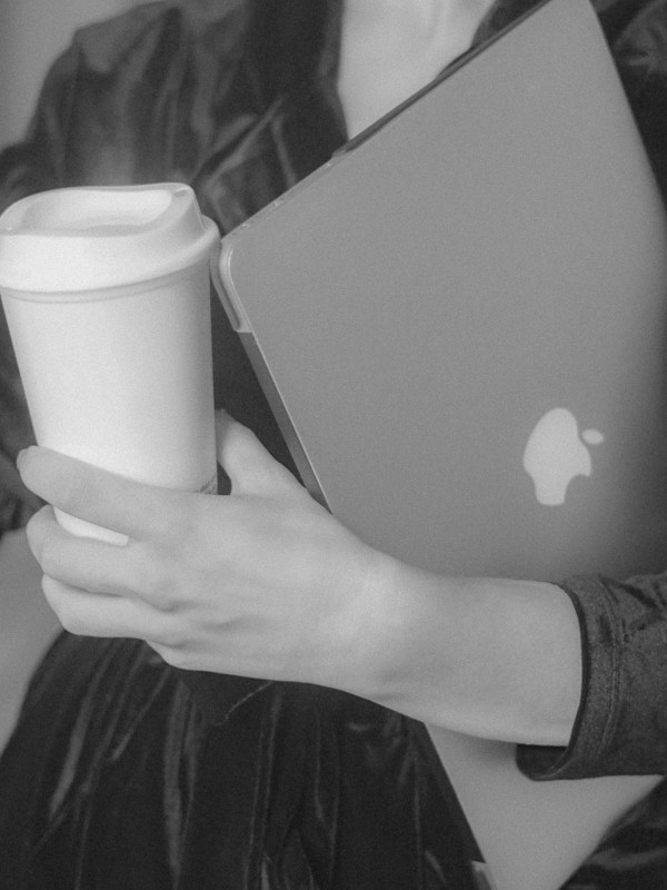 The New Rules Of Social Media: How Businesses Can Thrive In The Digital Future