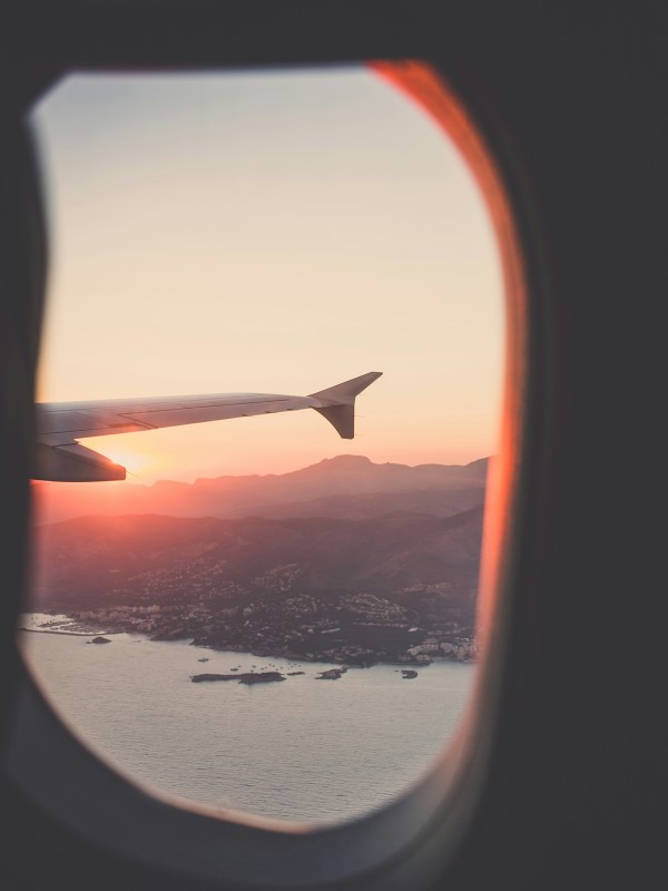 17 Expert Travel Hacks To Know 